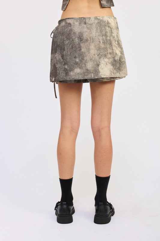 MINI LOW WAIST FRONT POCKET WRAP SKORT