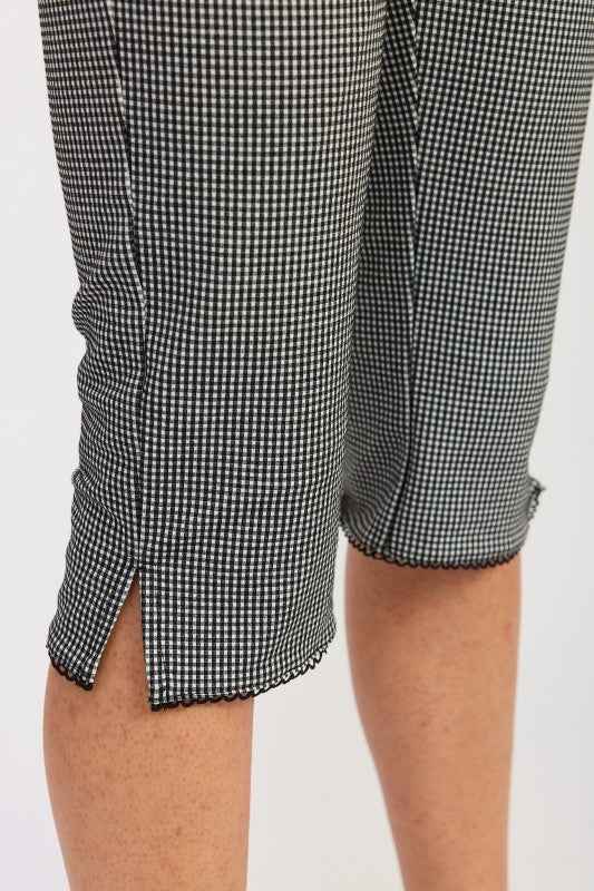 GINGHAM CAPRI PANTS WITH LACE TRIM