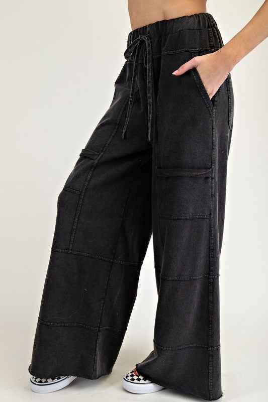 Drawstring Elastic Waistband Wide Leg Cargo Pants