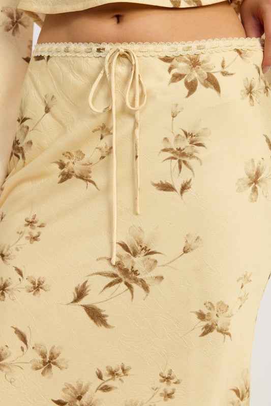 MID BIAS CUT SATIN SKIRT