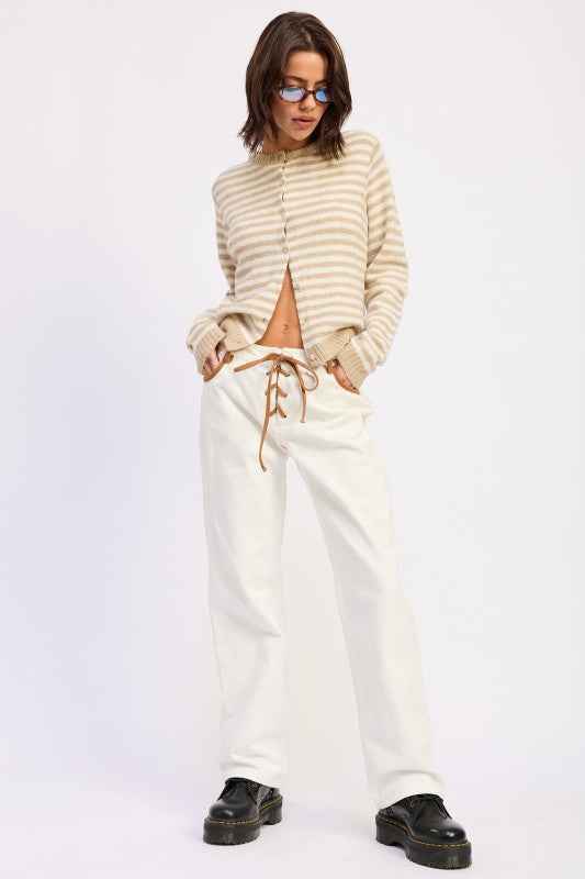 FLARED MID RISE JEANS