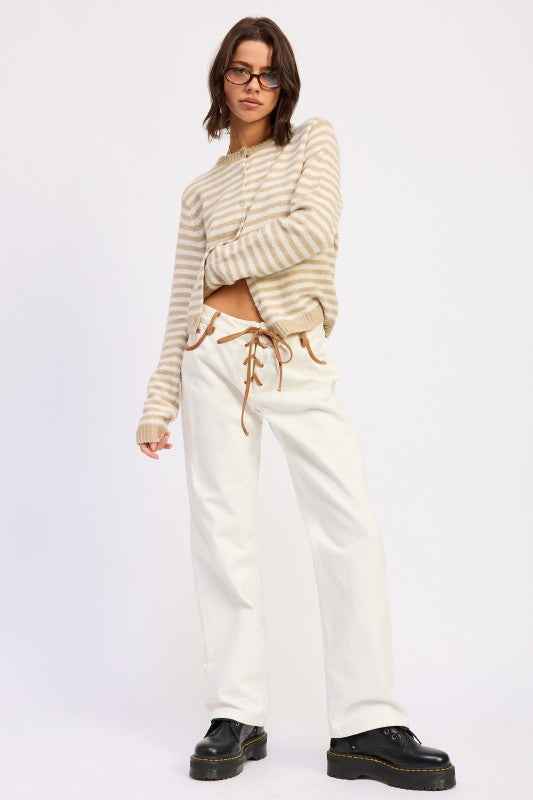 FLARED MID RISE JEANS