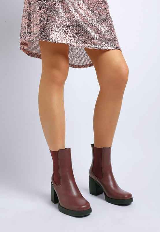 Scuala Faux Leather Chelsea Boots