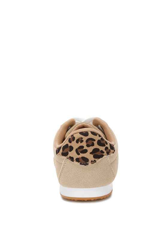 Zuccia Comfortable Lace-Up Sneakers