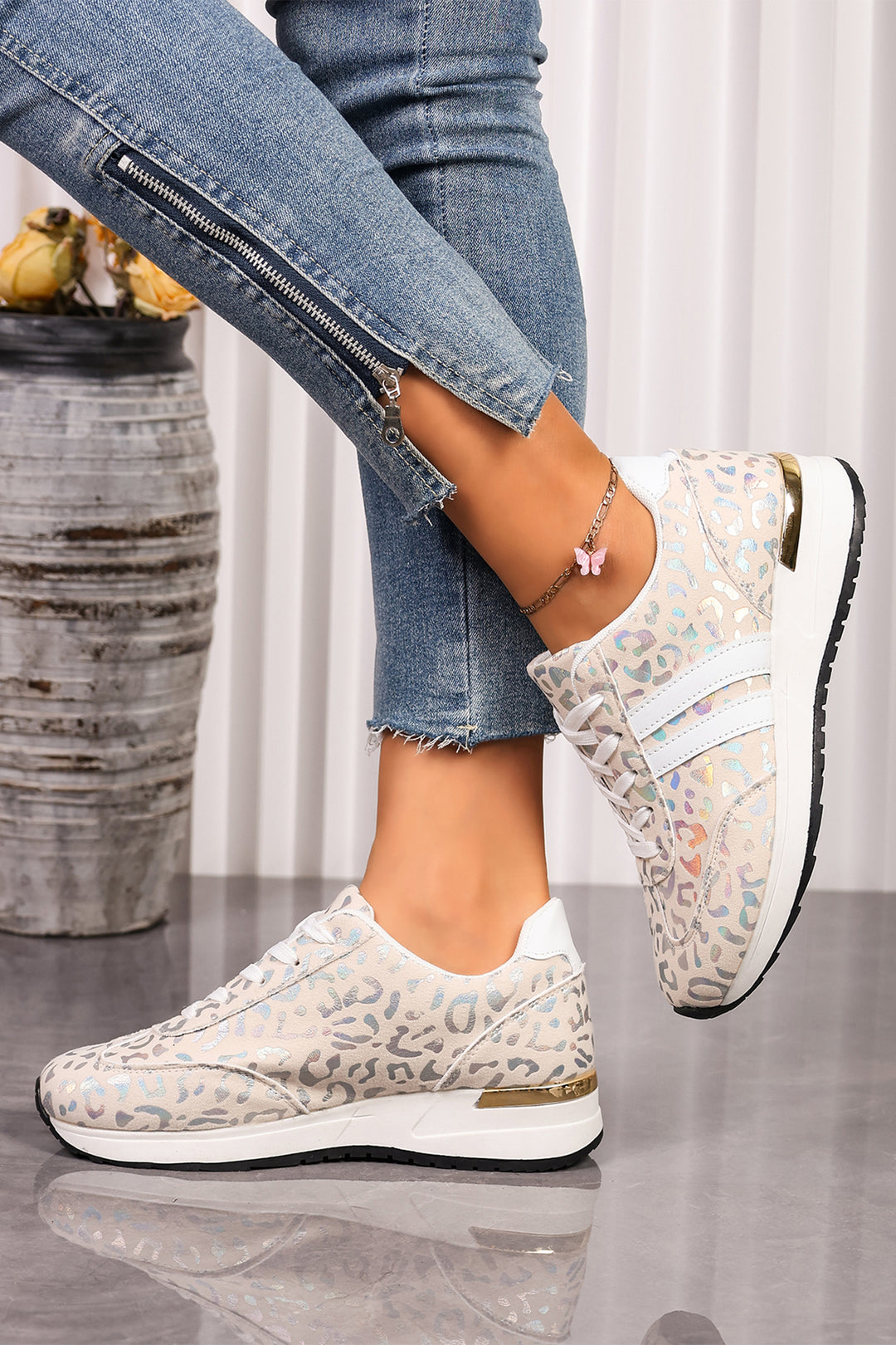 White Leopard Print Lace-Up Low-Top Sneakers with Rubber Sole Dear-Lover Dropshipping