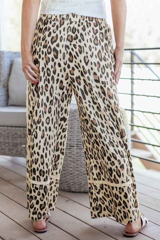 Leopard Wide Leg Cropped Pants