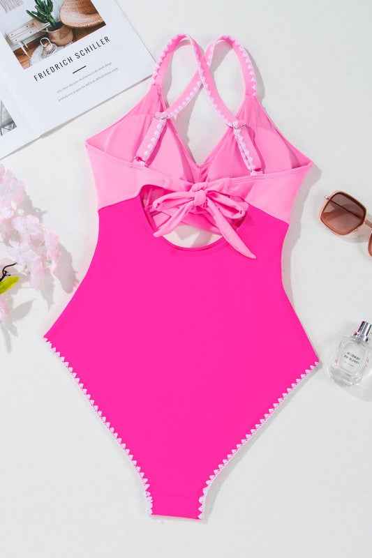 Colorblock Ric-Rac Trim Cutout Swimsuit
