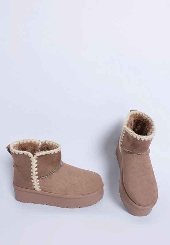 Rochas Scalloped Detail Snow Boots