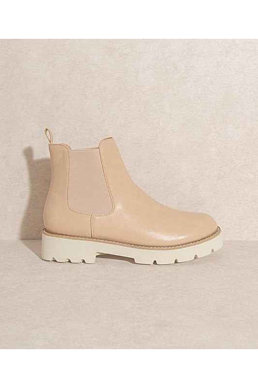 GIANNA-CHUNKY SOLE CHESEA BOOT