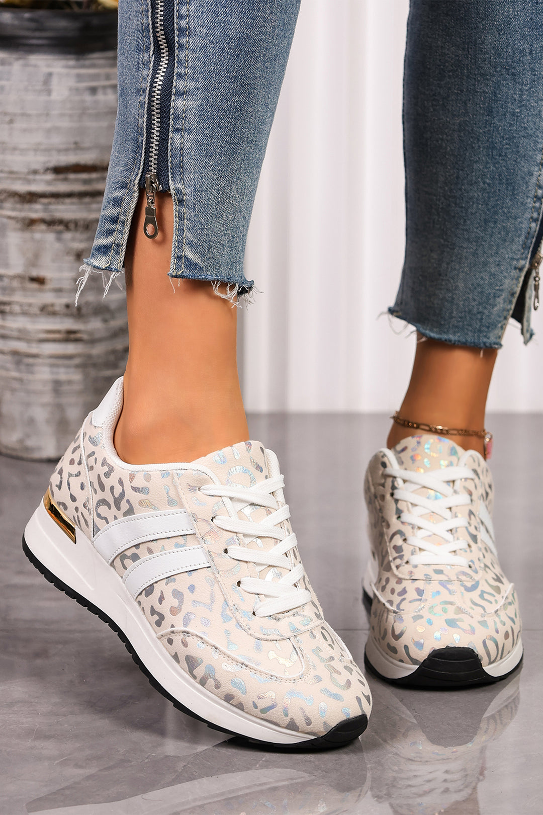 White Leopard Print Lace-Up Low-Top Sneakers with Rubber Sole Dear-Lover Dropshipping