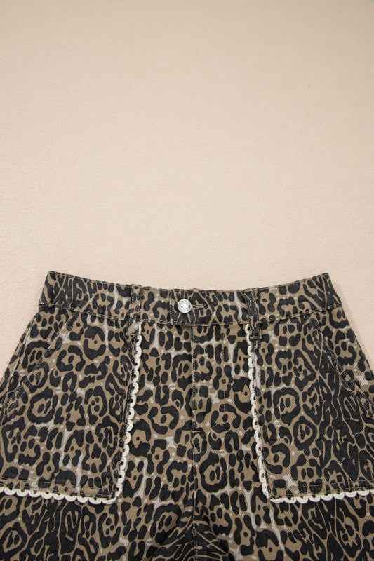 Leopard Contrast Scallop Lace Trim Denim Shorts