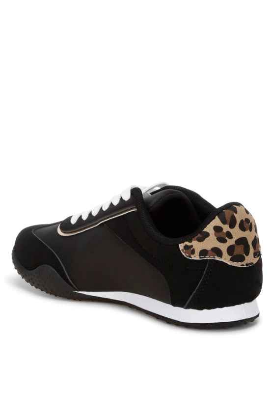 Zuccia Comfortable Lace-Up Sneakers