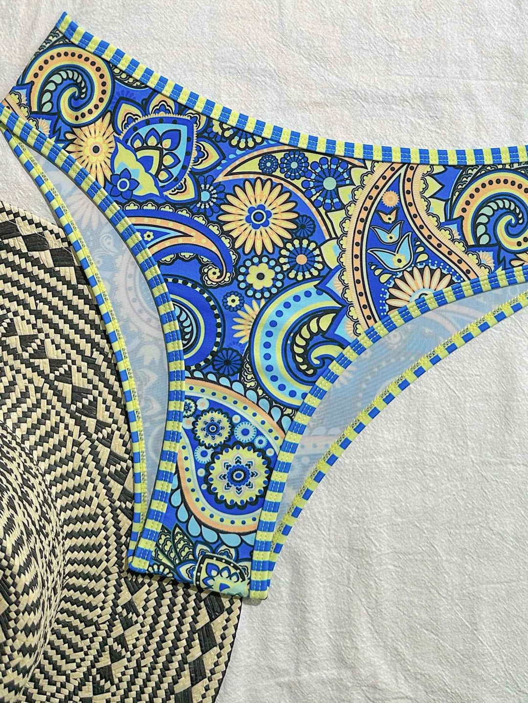 Women's Paisley Print Bandeau Bikini Set, Strapless Top With Removable Strap & High Cut Bottom