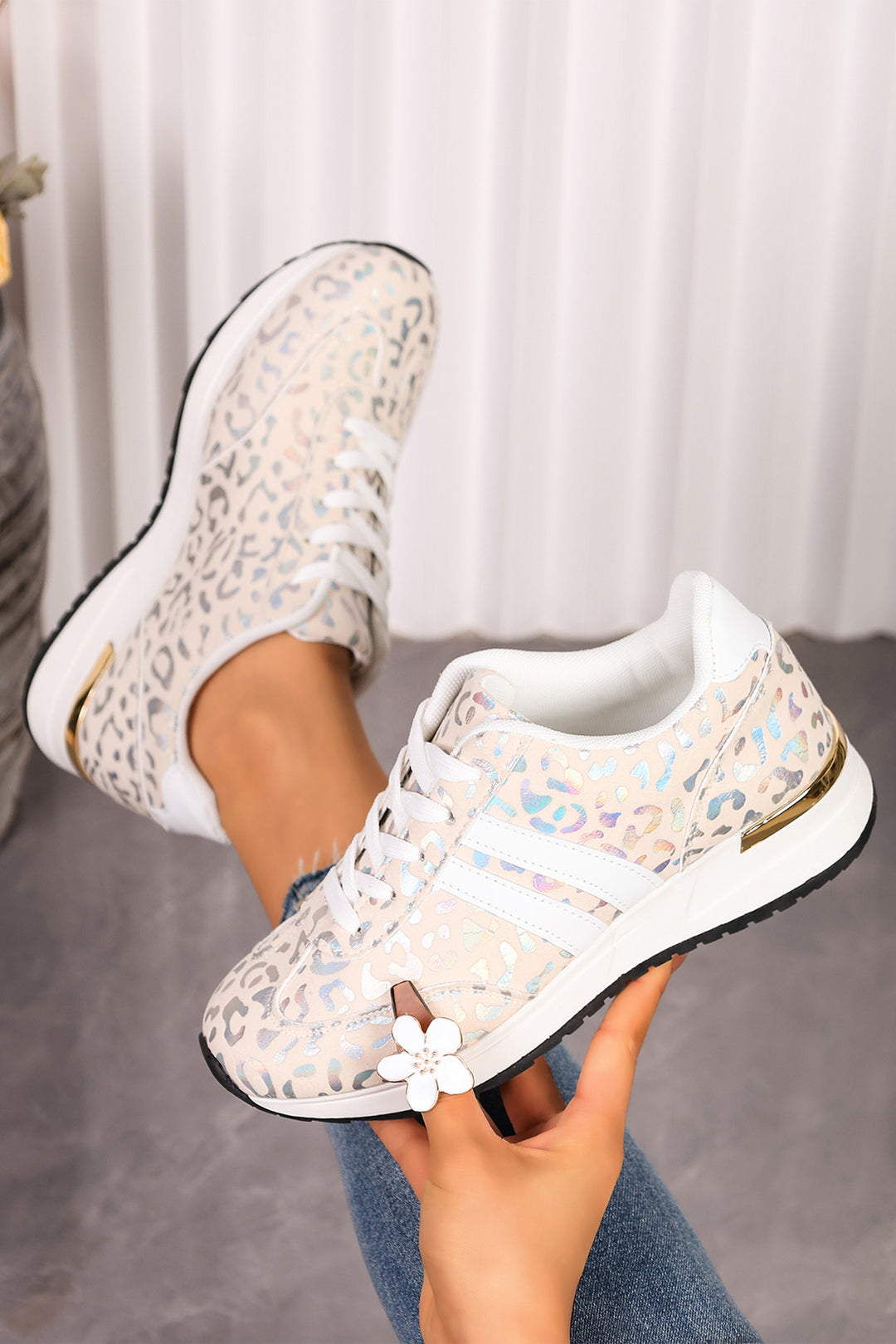 White Leopard Print Lace-Up Low-Top Sneakers with Rubber Sole Dear-Lover Dropshipping