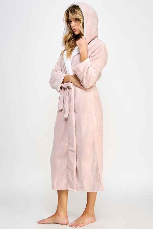 1818 Janette Robe